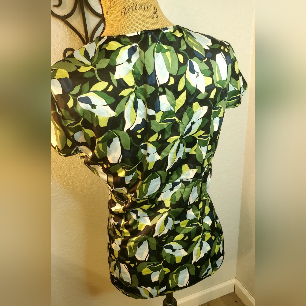 Ann Taylor Green Leaf Pattern Blouse - image 2